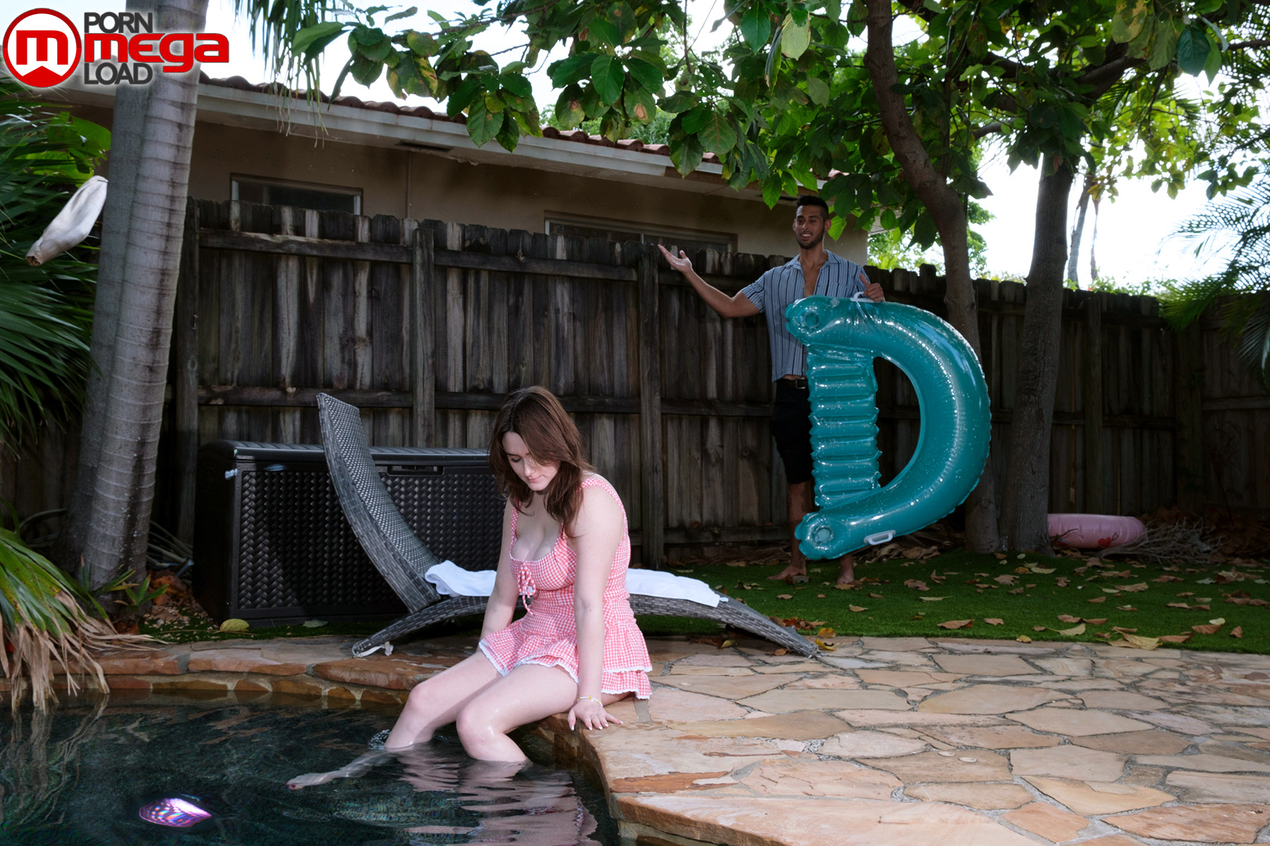 Lilibet Saunders - Outdoors - 4K UltraHD